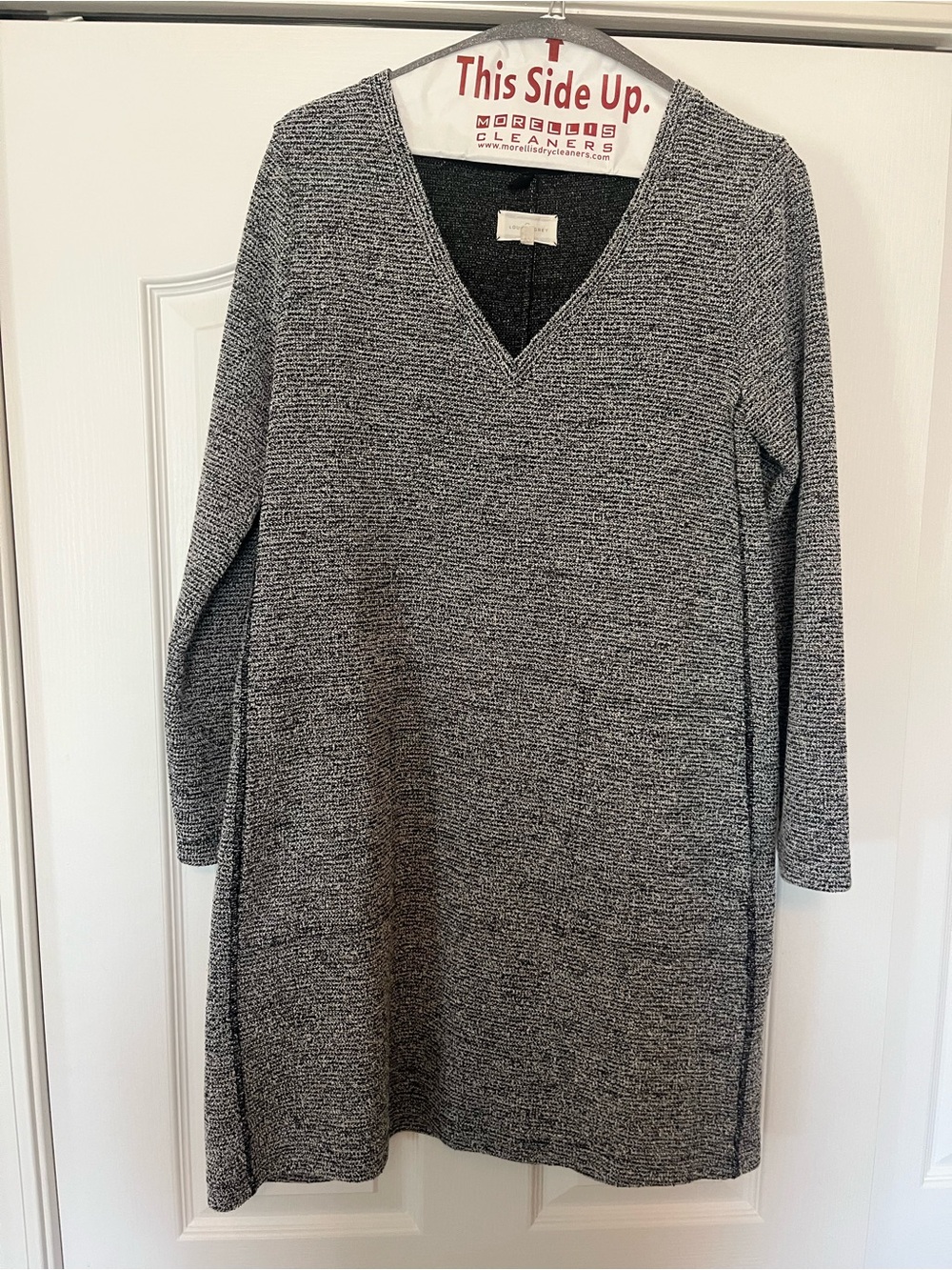 Lou & Grey V-Neck Long-Sleeve Knit Dress - White & Black